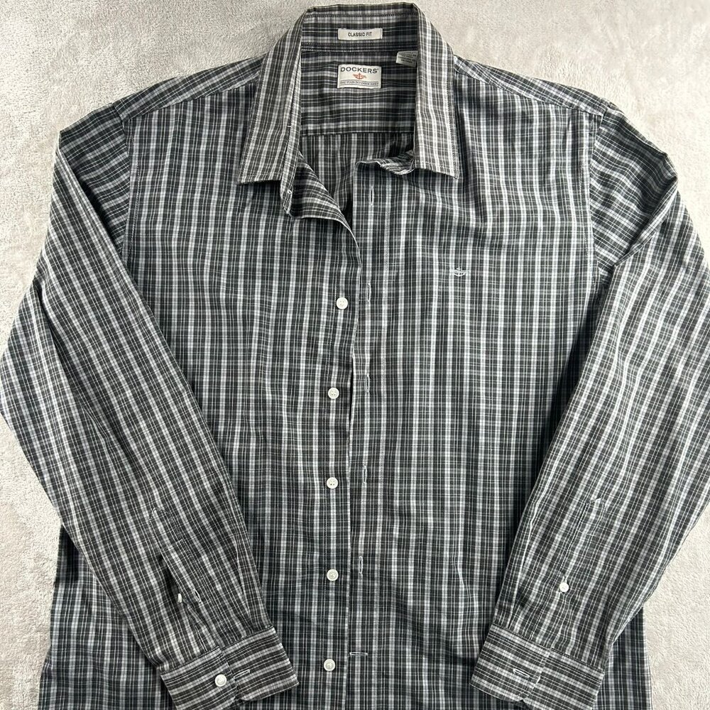 Docker's Shirt Male Size L Gray Long Sleeve Button Down Collared Classic Fit